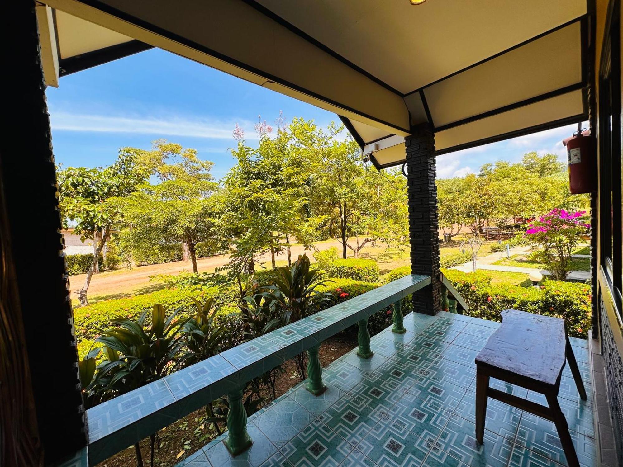 Lanta Queen Resort Ko Lanta Eksteriør bilde